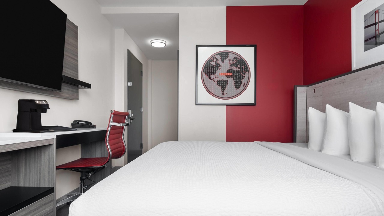 Photo of Bedroom in Midwood