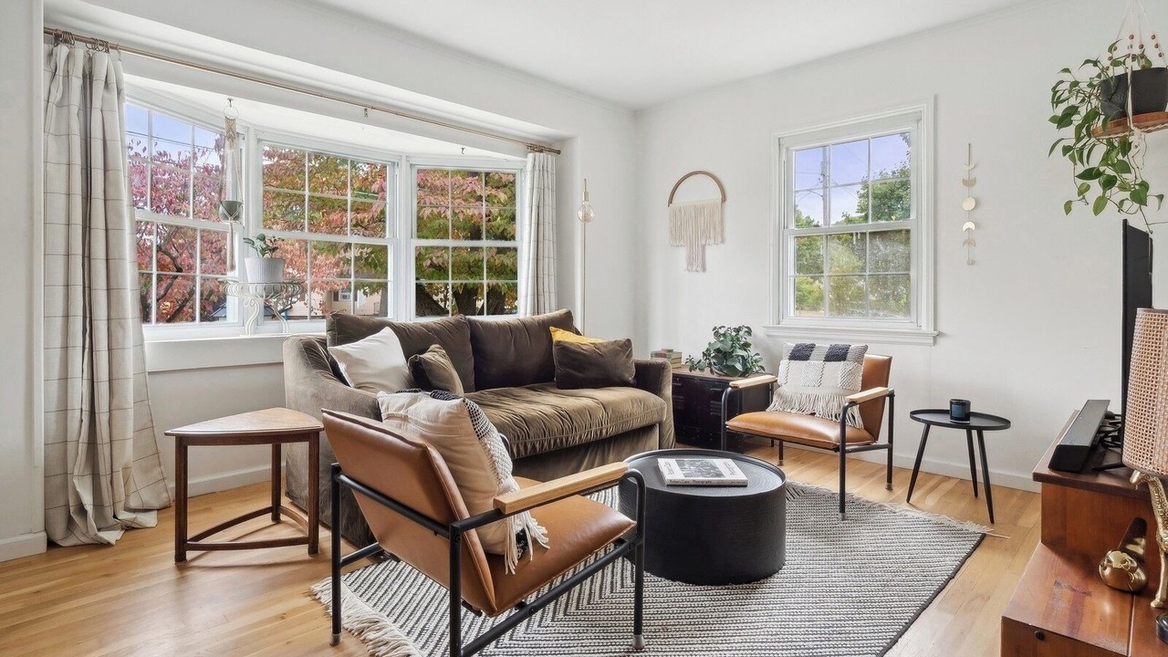 Photo of Livingroom in Fishkill