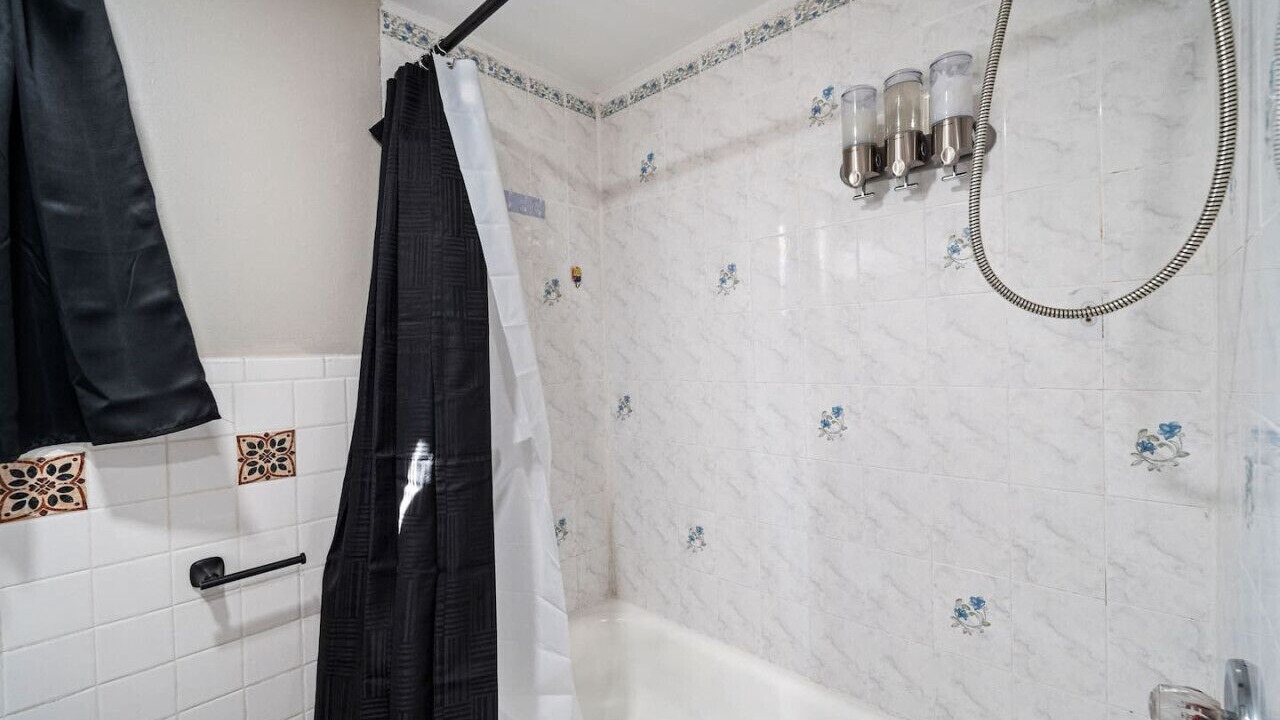 Photo of Bathroom in Constable Hook