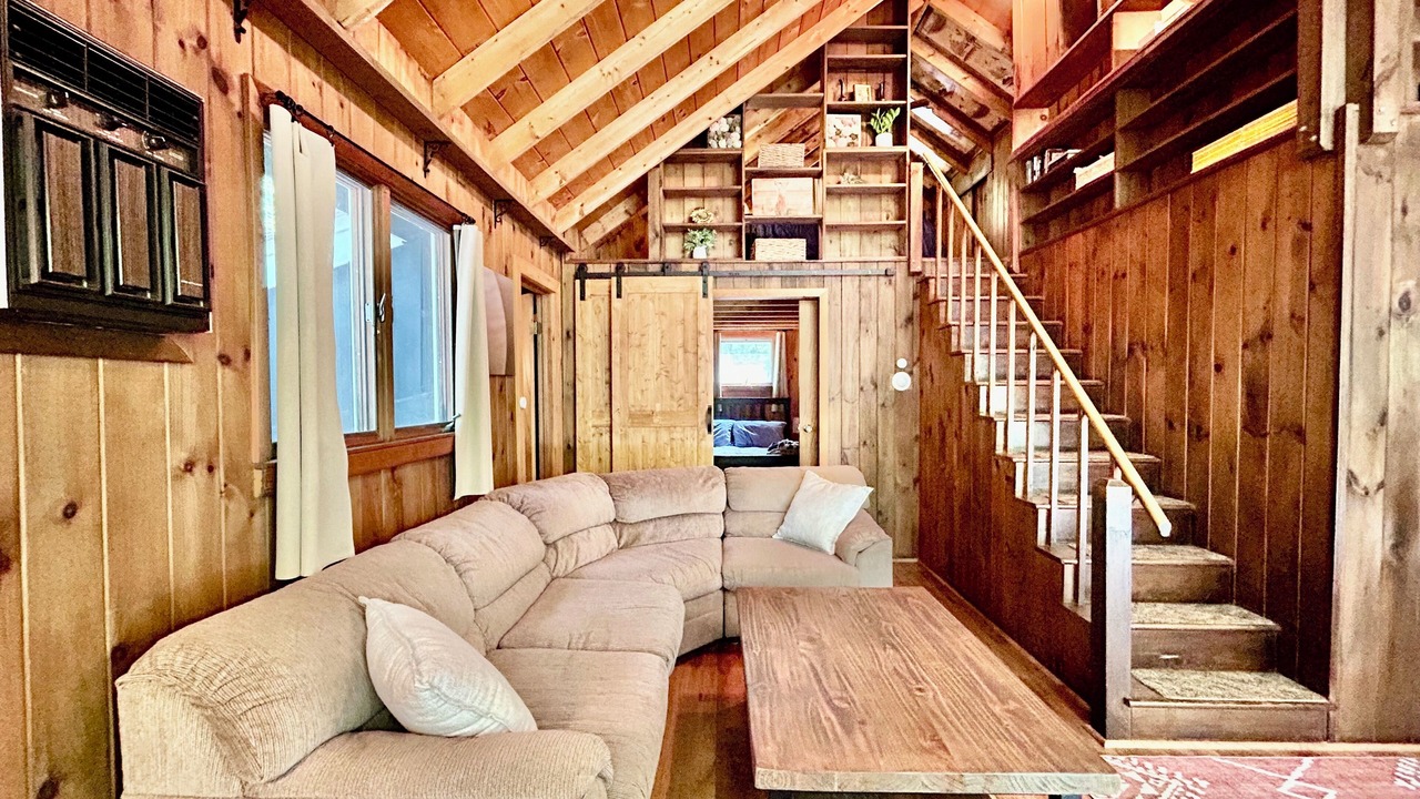 Photo of Livingroom in Jay