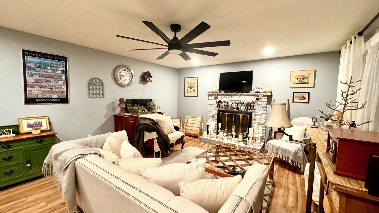 Photo of Livingroom in Ballston Spa