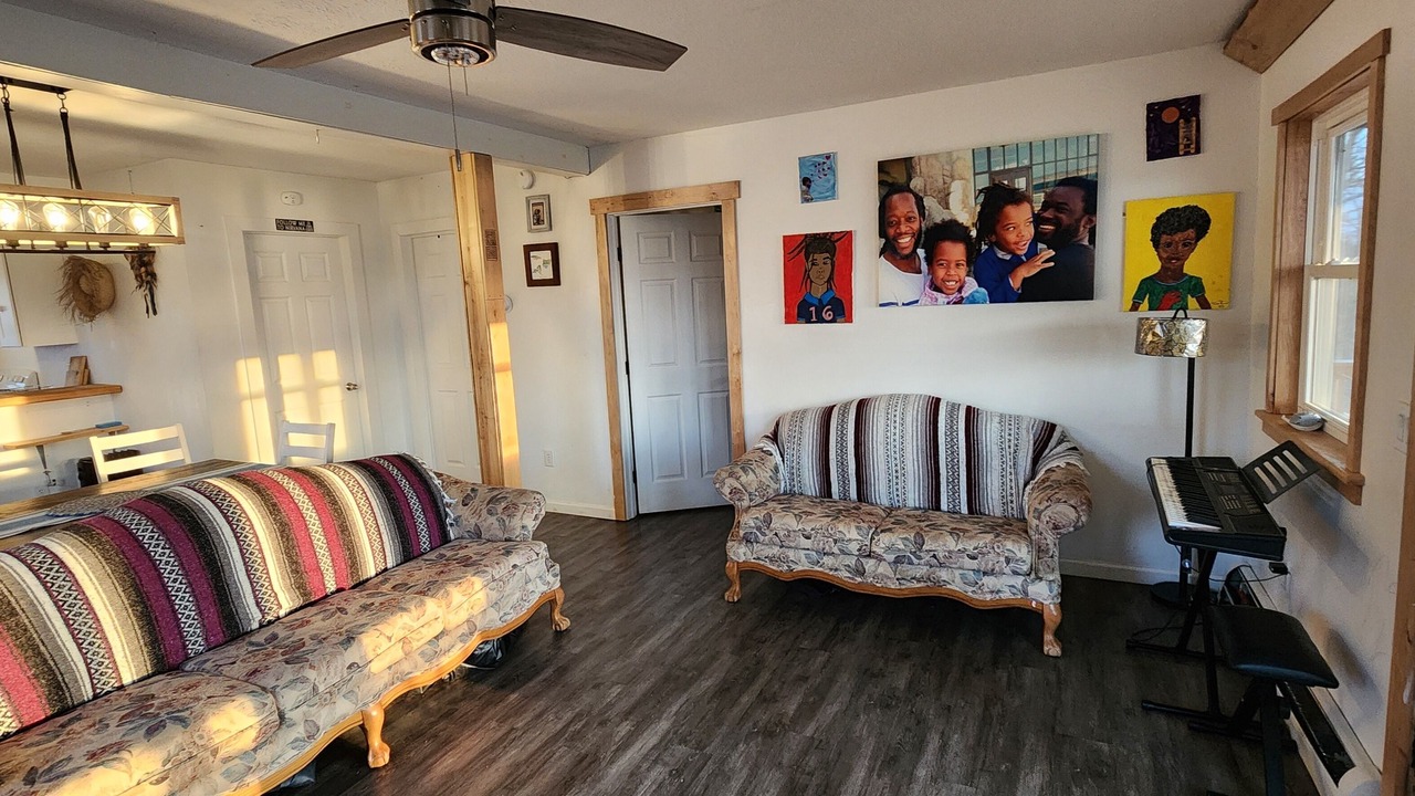 Photo of Livingroom in Burdett