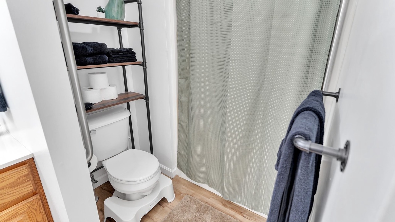 Photo of Bathroom in Geyser Crest