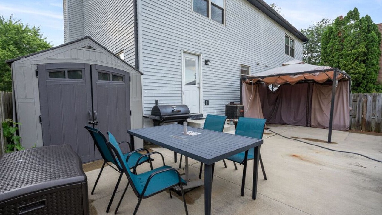 Photo of Outdoor in Kilbourne