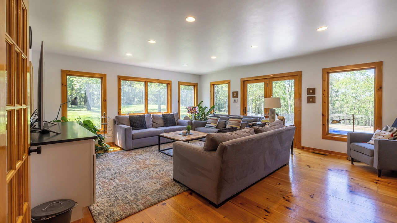 Photo of Livingroom in Rhinebeck