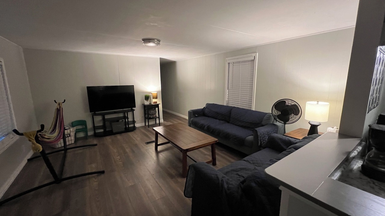 Photo of Livingroom in Pledger