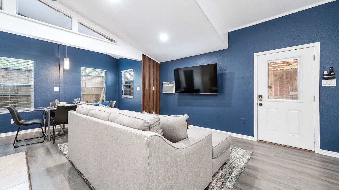 Photo of Livingroom in Cypress