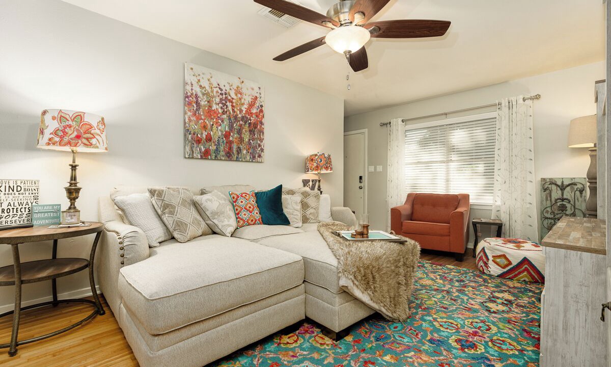 Photo of Livingroom in Lake Jackson