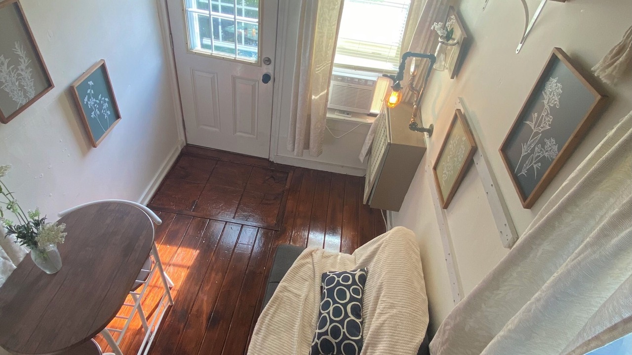 Photo of Livingroom in East Randolph