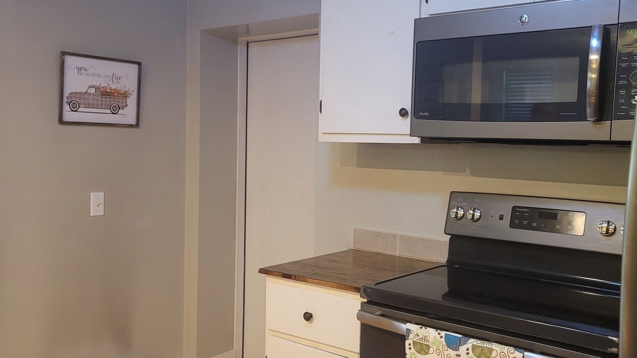 Photo of Kitchen in Lake Luzerne-Hadley