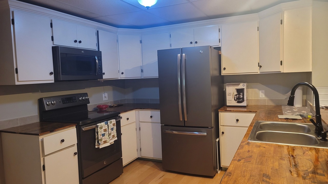 Photo of Kitchen in Lake Luzerne-Hadley