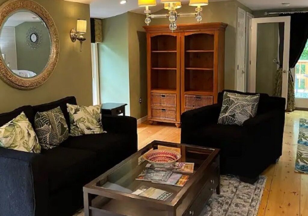 Photo of Livingroom in Eliot