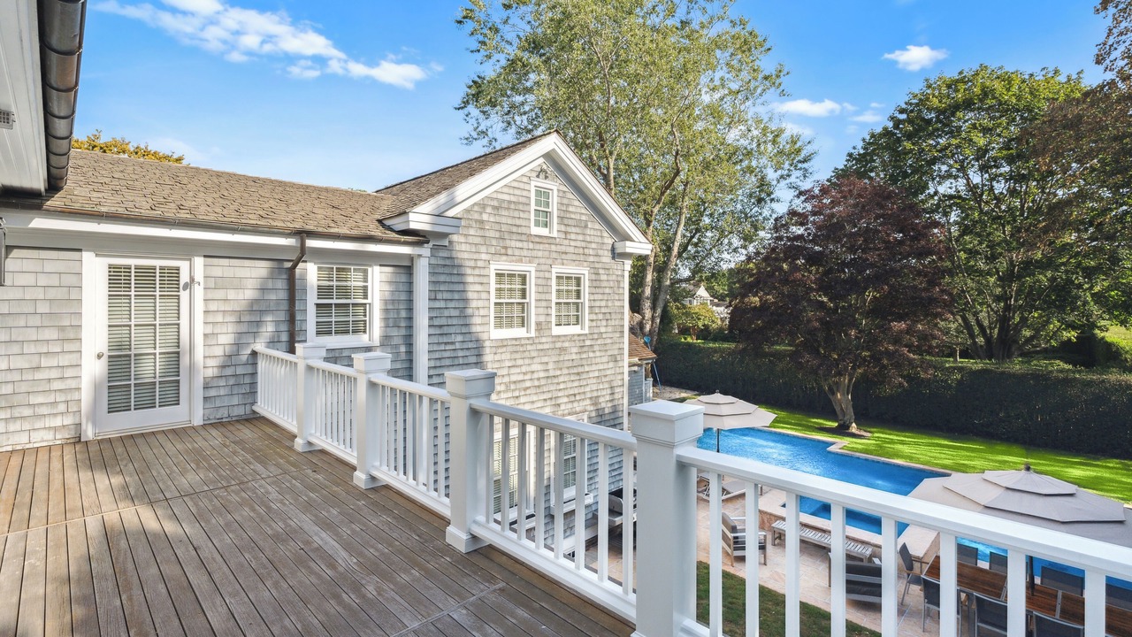 Photo of Outdoor in Village of Southampton