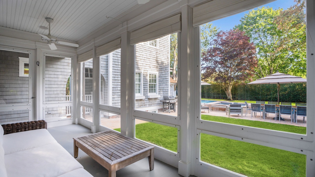 Photo of Outdoor in Village of Southampton