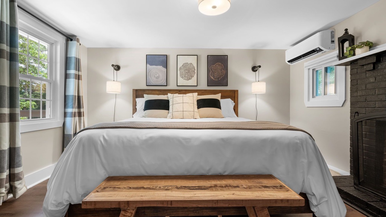 Photo of Bedroom in Bartlett