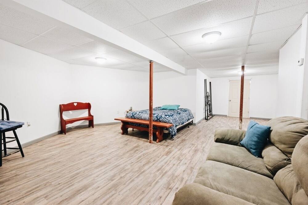 Photo of Livingroom in Warren