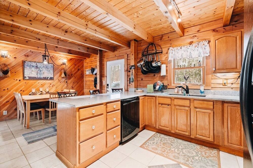 Photo of Kitchen in Warren