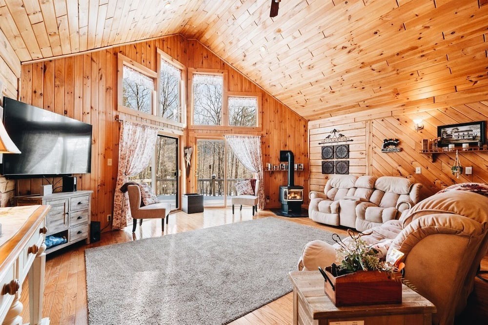 Photo of Livingroom in Warren