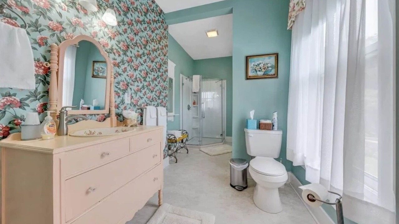Photo of Bathroom in Alderson