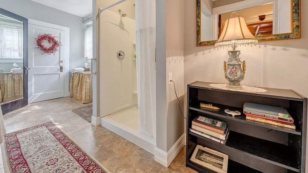 Photo of Bathroom in Alderson