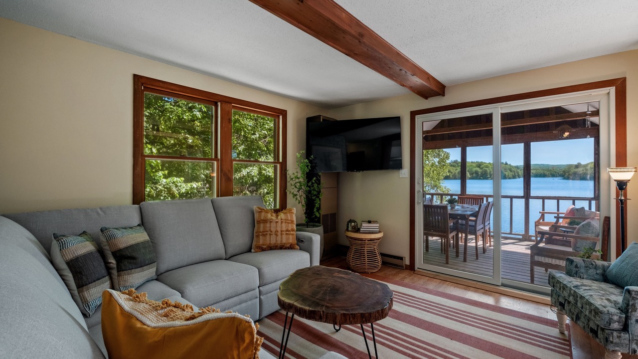 Photo of Livingroom in Barnstead