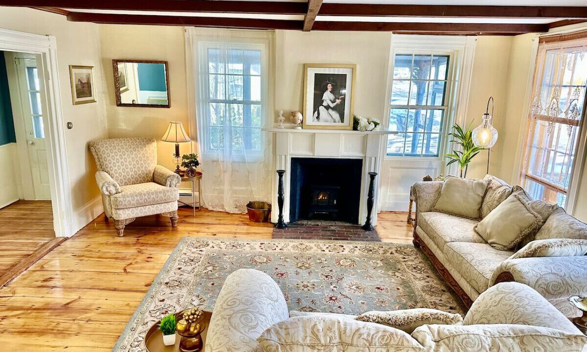 Photo of Livingroom in Groton
