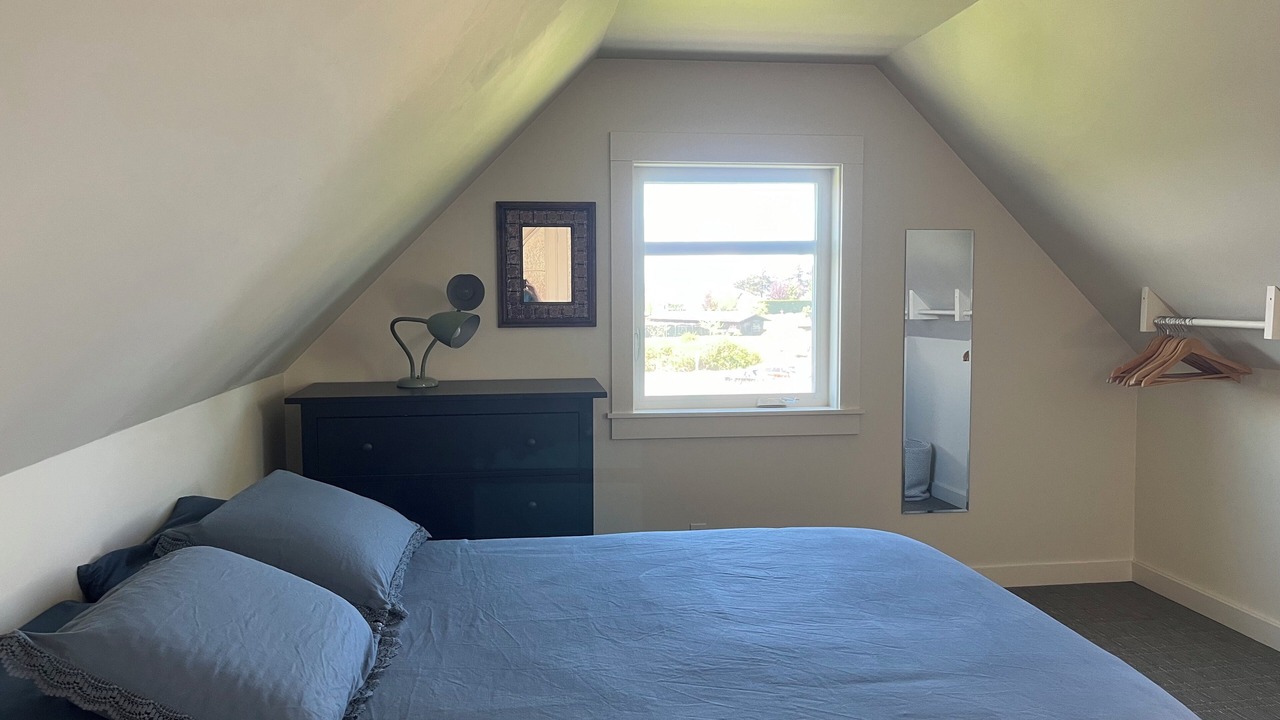 Photo of Bedroom in Lopez Island