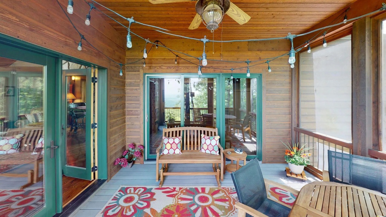 Photo of Patio Balcony in Caldwell