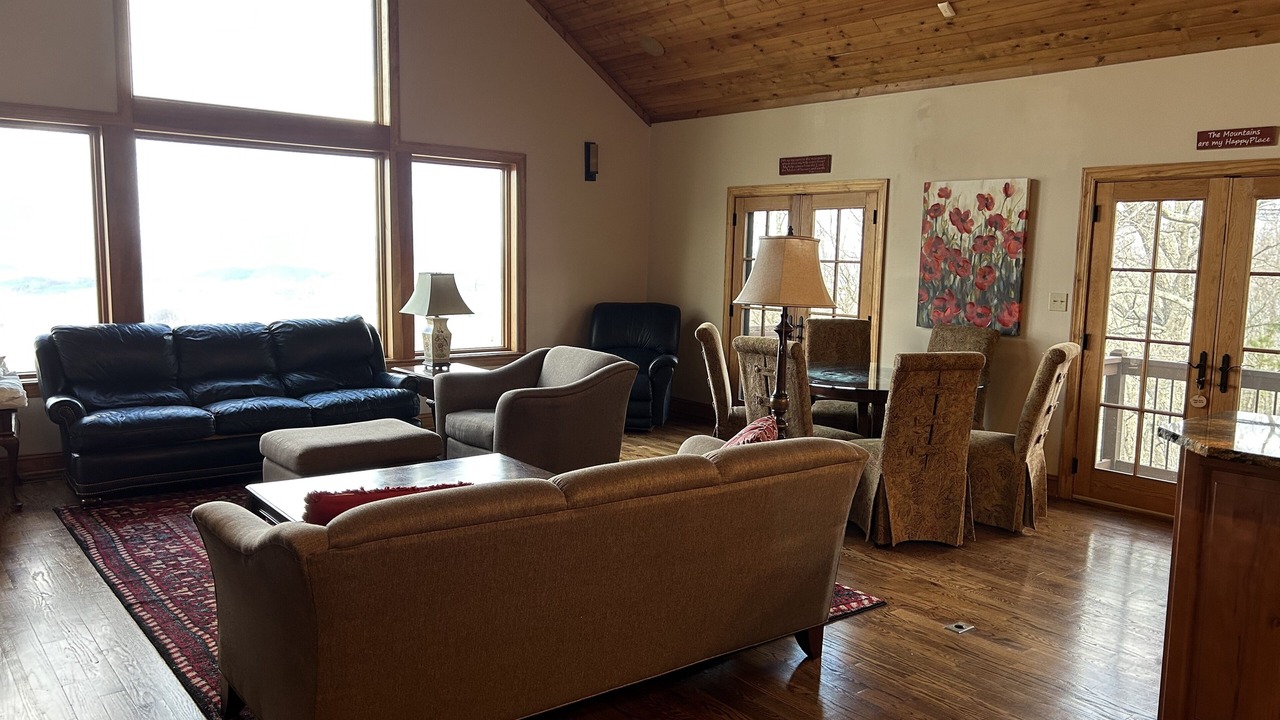 Photo of Livingroom in Caldwell