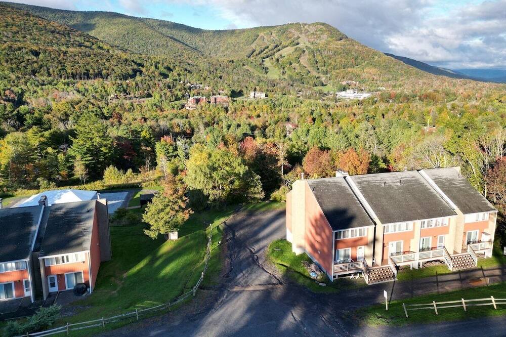 Photo of Buildings in Hunter