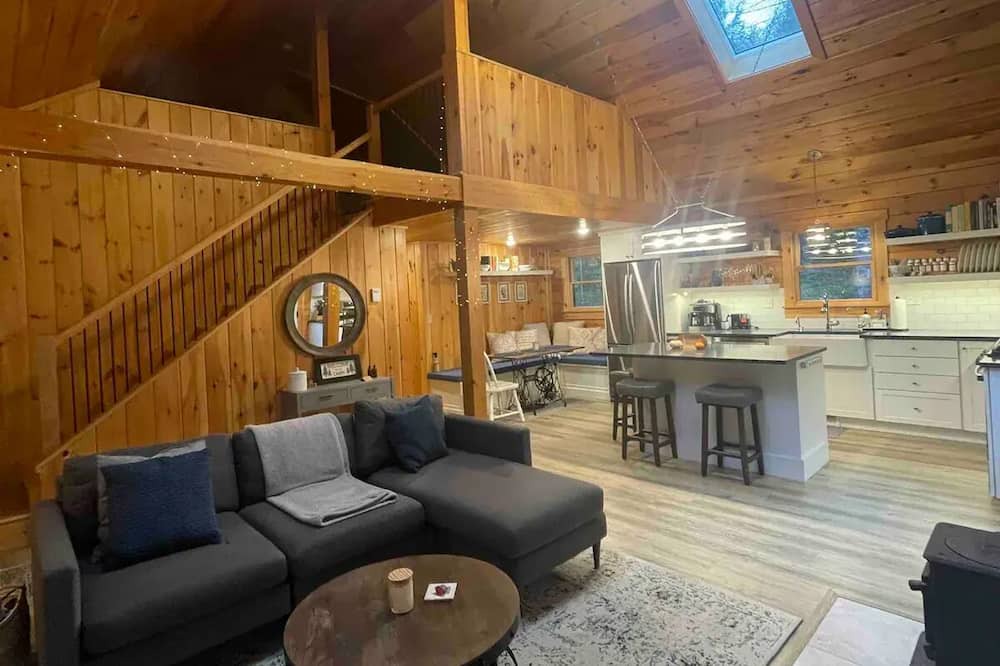 Photo of Livingroom in Post Mills
