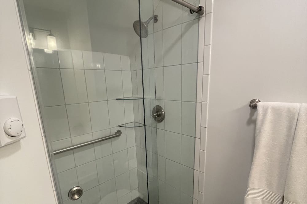 Photo of Bathroom in South Kortright