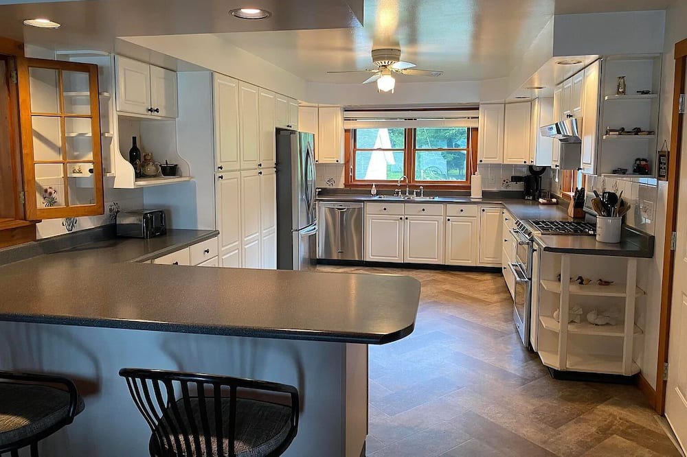 Photo of Kitchen in Poultney
