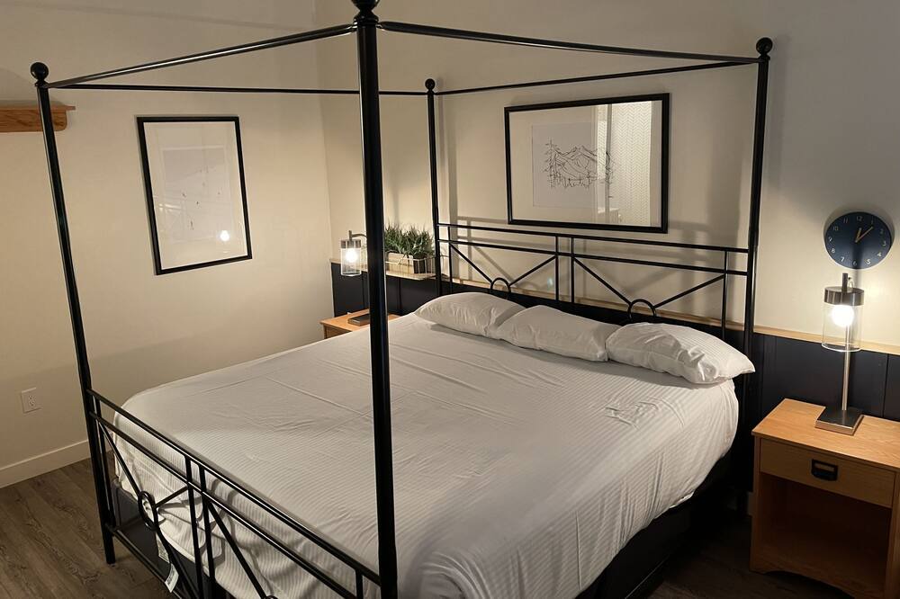 Photo of Bedroom in Jeffersonville