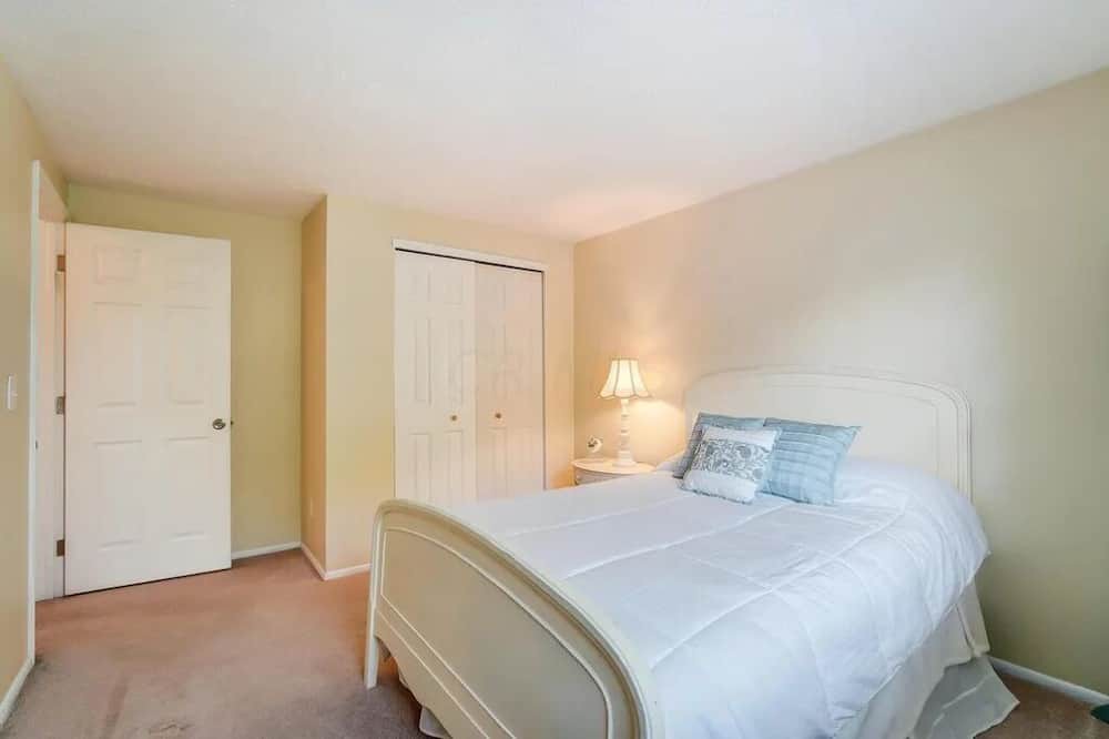 Photo of Bedroom in Powell