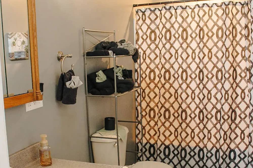 Photo of Bathroom in Shady Spring