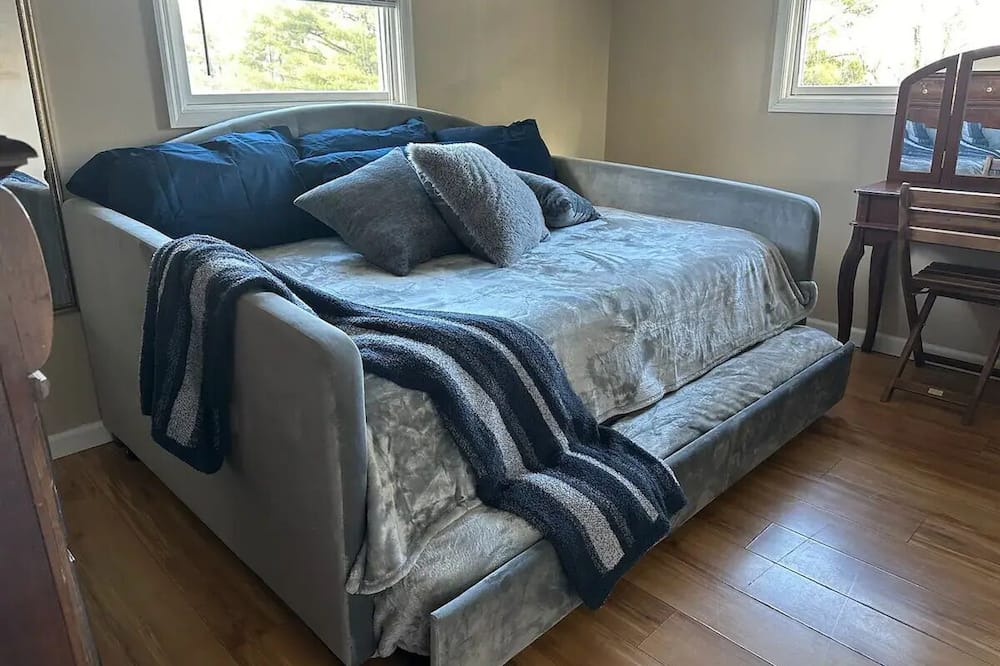 Photo of Bedroom in Shady Spring