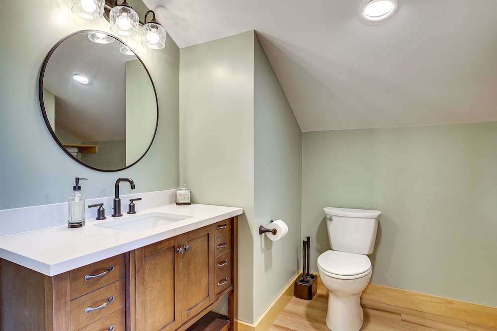 Photo of Bathroom in St. Albans