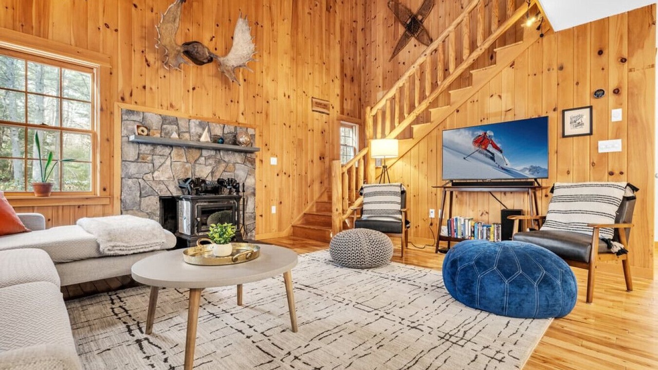 Photo of Livingroom in Lovell