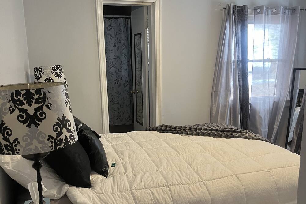 Photo of Bedroom in Bermuda