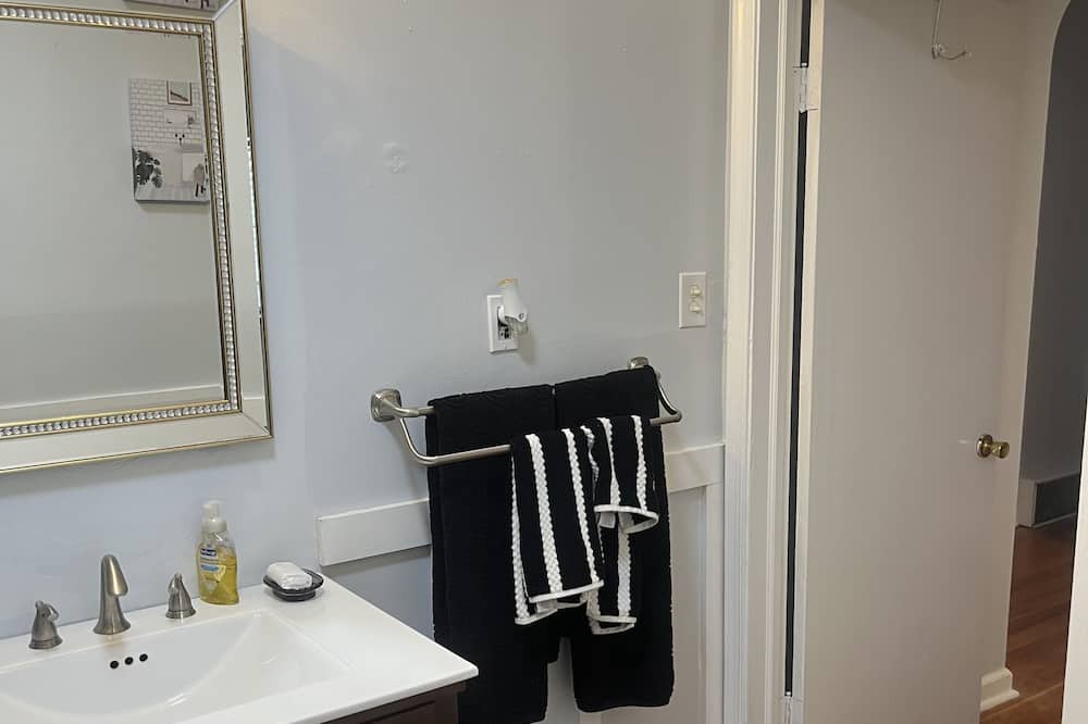 Photo of Bathroom in Bermuda