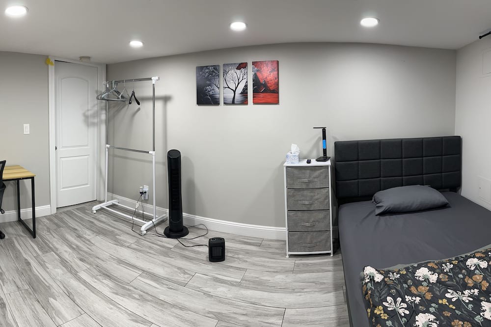 Photo of Bedroom in East Massapequa