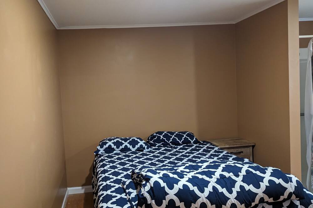Photo of Bedroom in East Haven  Rutland County