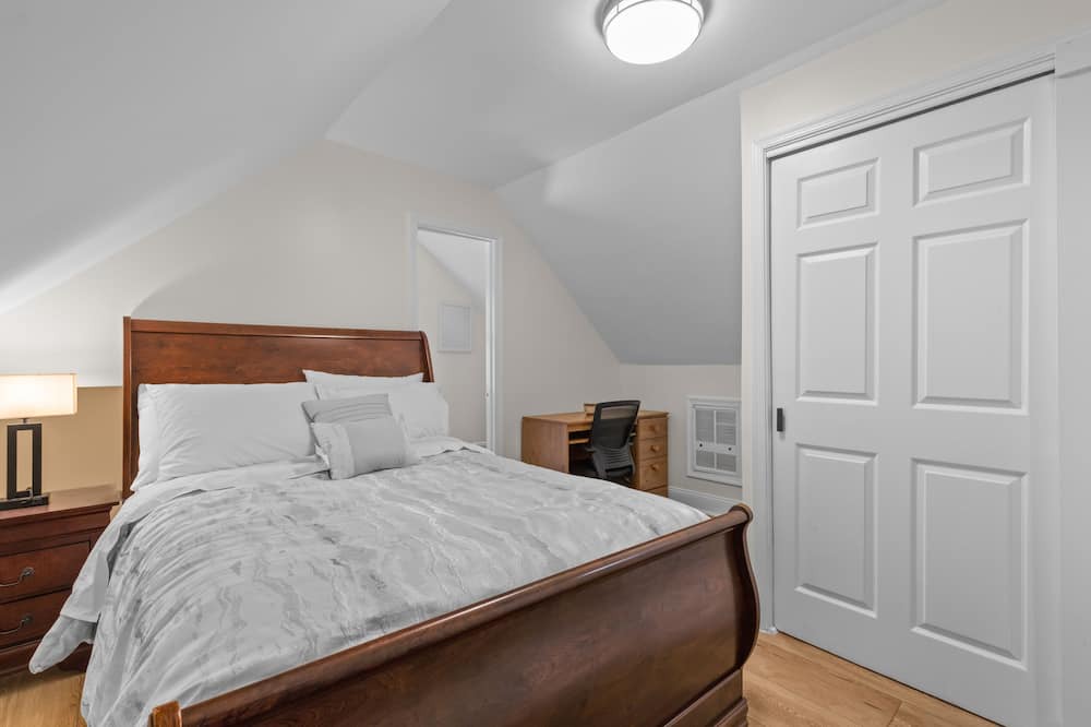 Photo of Bedroom in Rockville