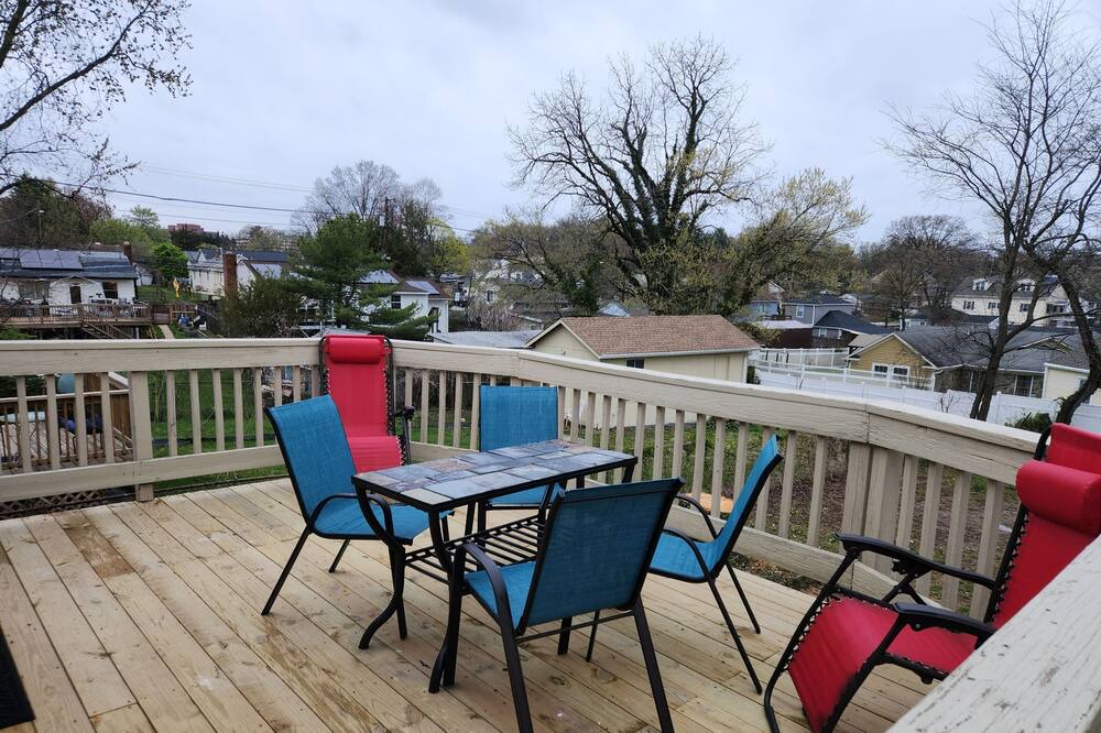 Photo of Outdoor in Rockville