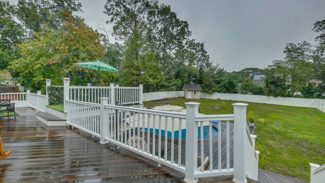 Photo of Outdoor in Lake Grove