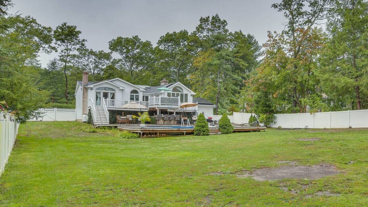 Photo of Outdoor in Lake Grove
