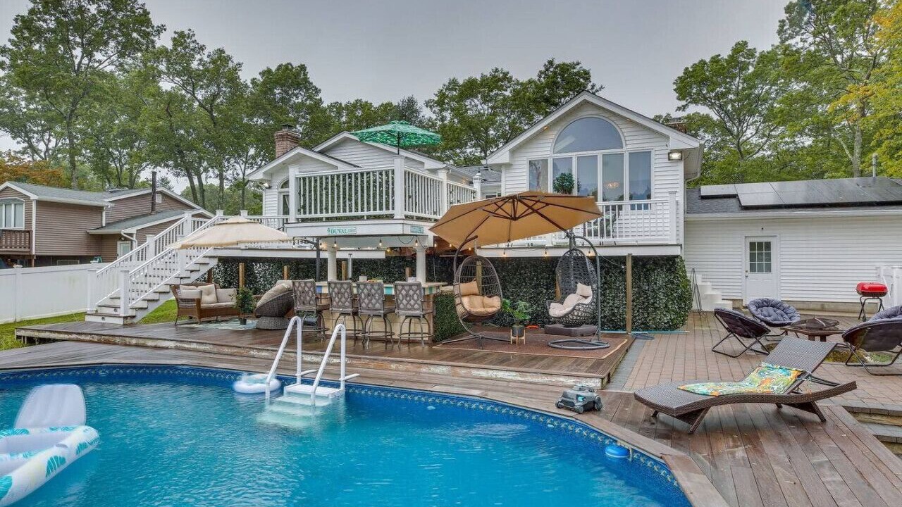 Photo of Outdoor in Lake Grove
