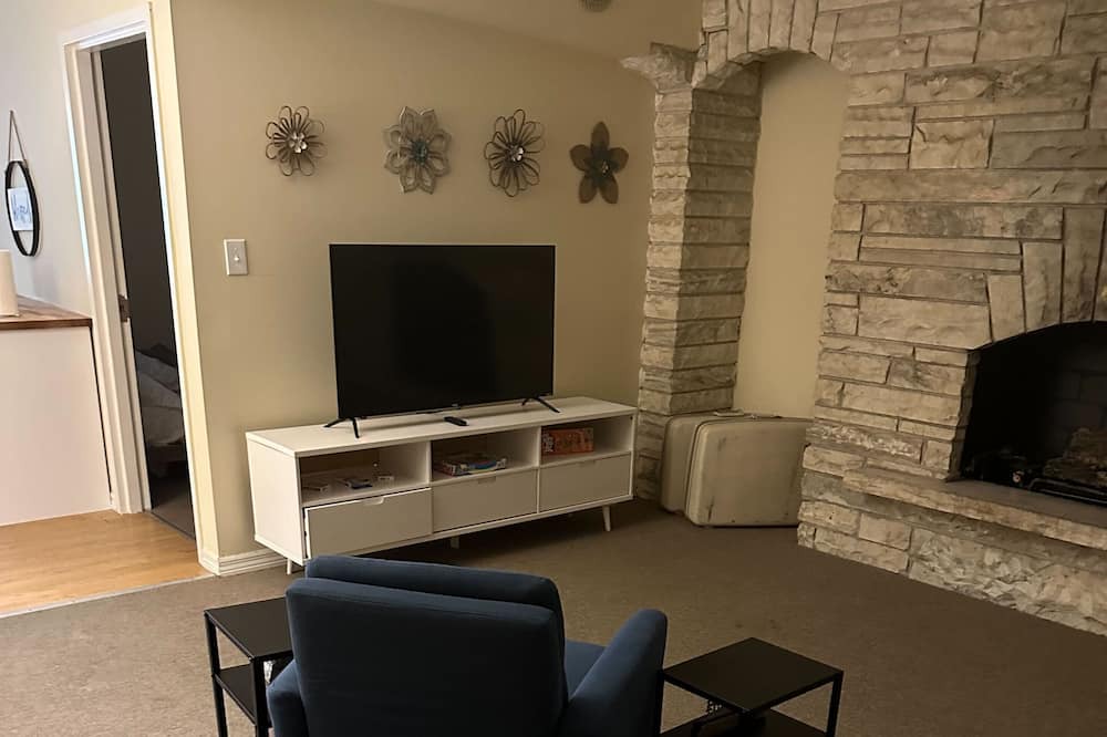 Photo of Livingroom in East Haven  Rutland County