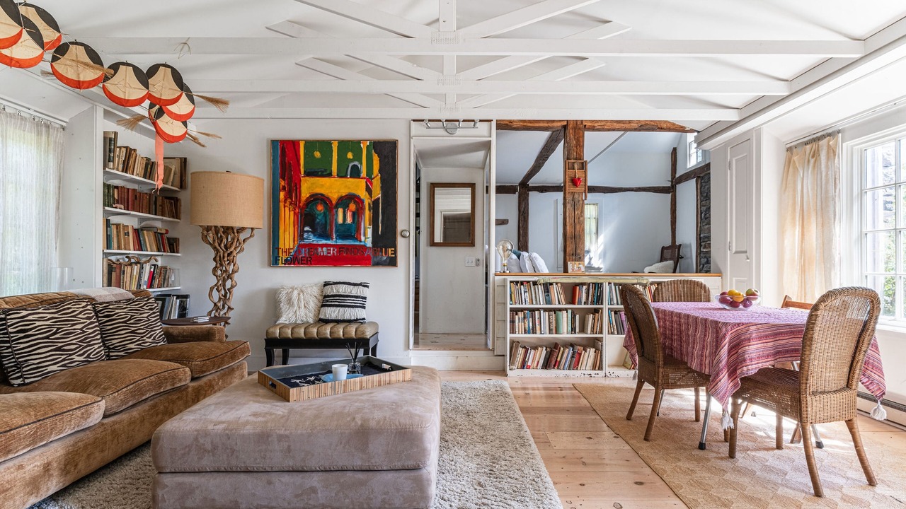 Photo of Livingroom in Accord